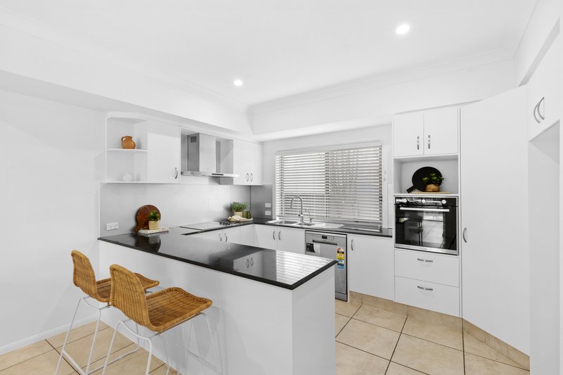 Photo - 2/29 Bayswater Avenue, Varsity Lakes QLD 4227 - Image 7