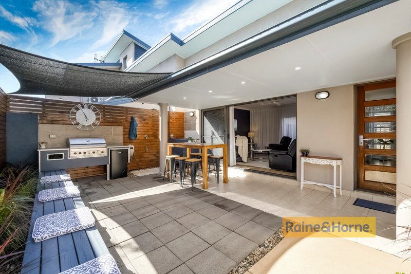 Photo - 2/29 Berith Street, Umina Beach NSW 2257 - Image 3