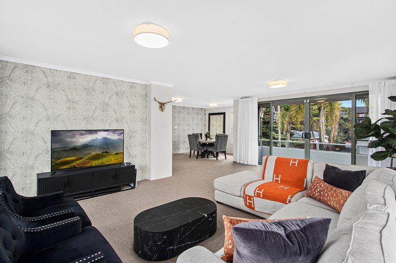 Photo - 2/29 Bourke Street, North Wollongong NSW 2500 - Image 4