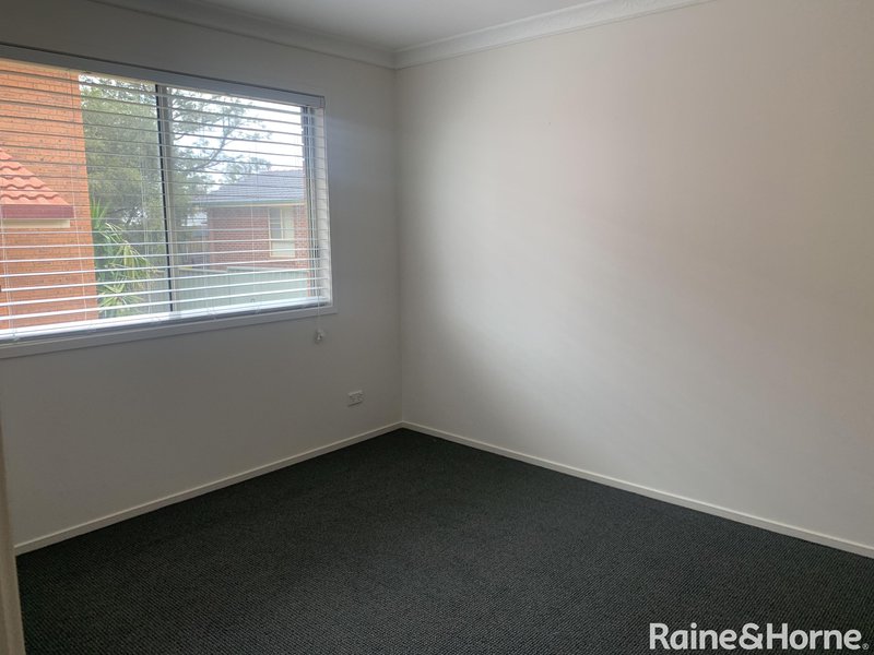 Photo - 2/29 Campbell Road, Tamworth NSW 2340 - Image 5