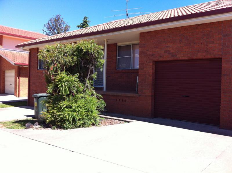 2/29 Campbell Road, Tamworth NSW 2340