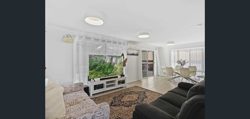 Photo - 2/29 Chester Terrace, Southport QLD 4215 - Image 7