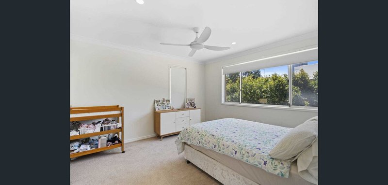 Photo - 2/29 Chester Terrace, Southport QLD 4215 - Image 15