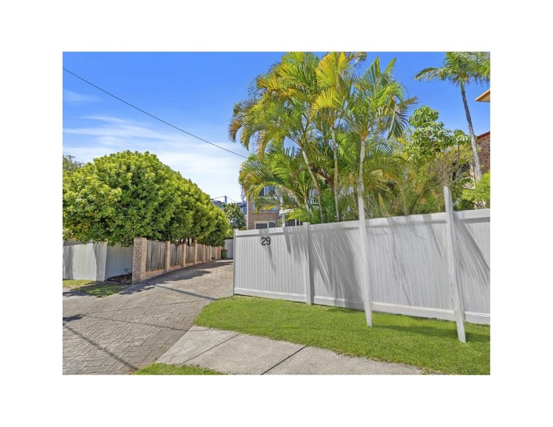 2/29 Chester Terrace, Southport QLD 4215