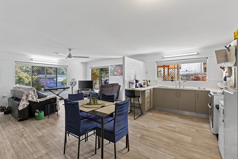 Photo - 2/29 Crisp Close, Atherton QLD 4883 - Image 7
