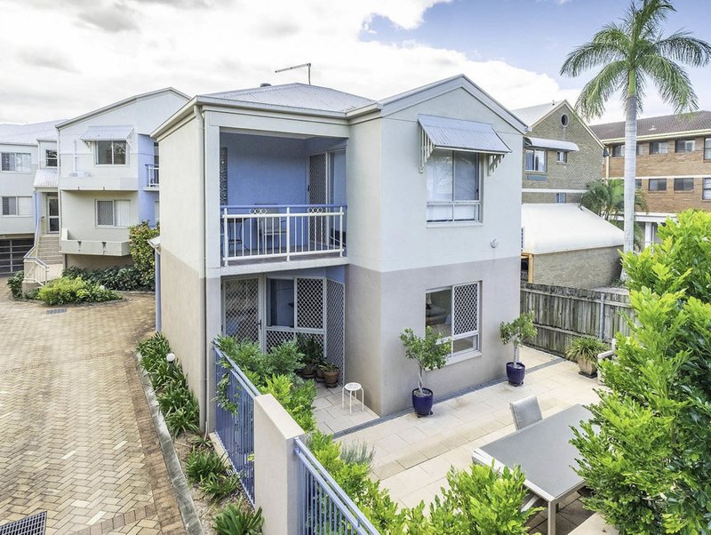 2/29 Crown Street, Holland Park West QLD 4121