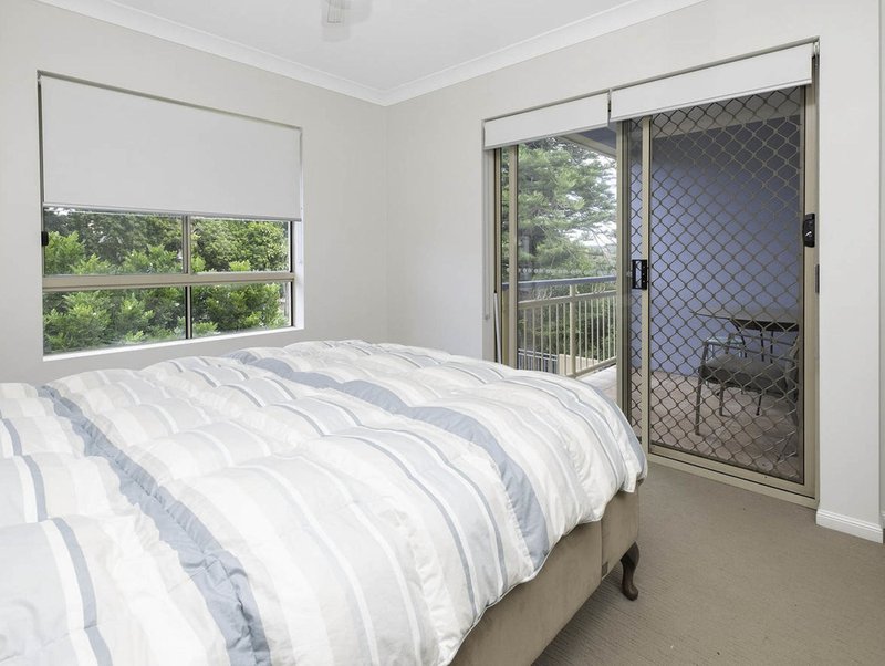 Photo - 2/29 Crown Street, Holland Park West QLD 4121 - Image 5