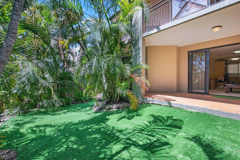 Photo - 2/29 Durham Street, St Lucia QLD 4067 - Image 2