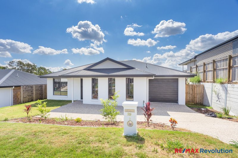 2/29 Goldfinch St , Redbank Plains QLD 4301