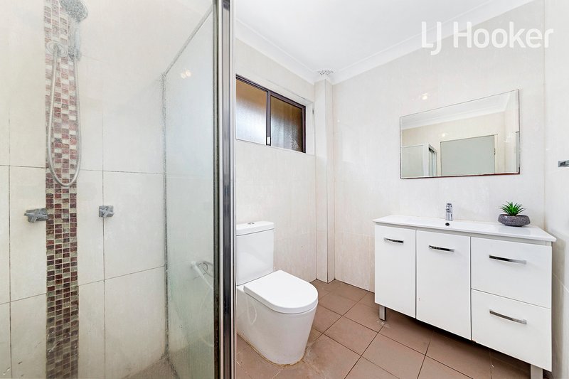 Photo - 2/29 Hill Street, Cabramatta NSW 2166 - Image 4