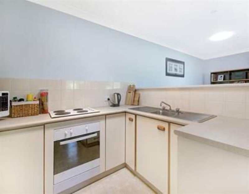 Photo - 2/29 Julianne Street, Dapto NSW 2530 - Image 3