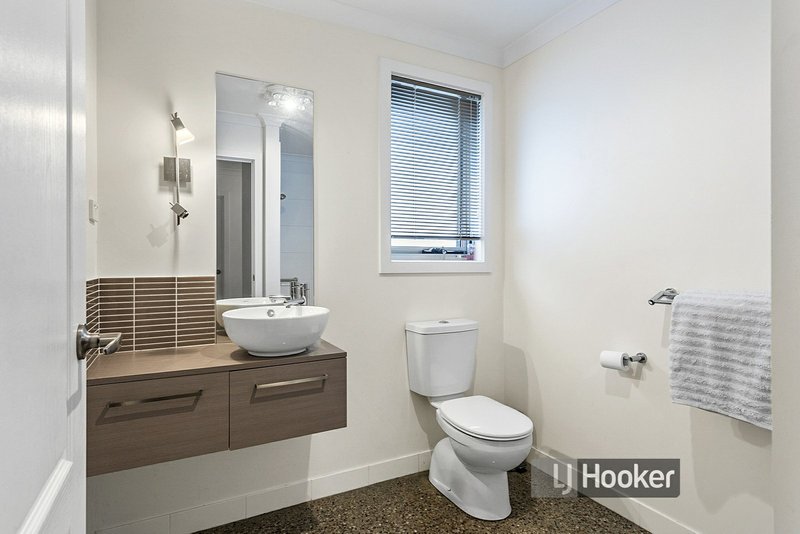 Photo - 2/29 Katelyn Drive, Wynyard TAS 7325 - Image 9