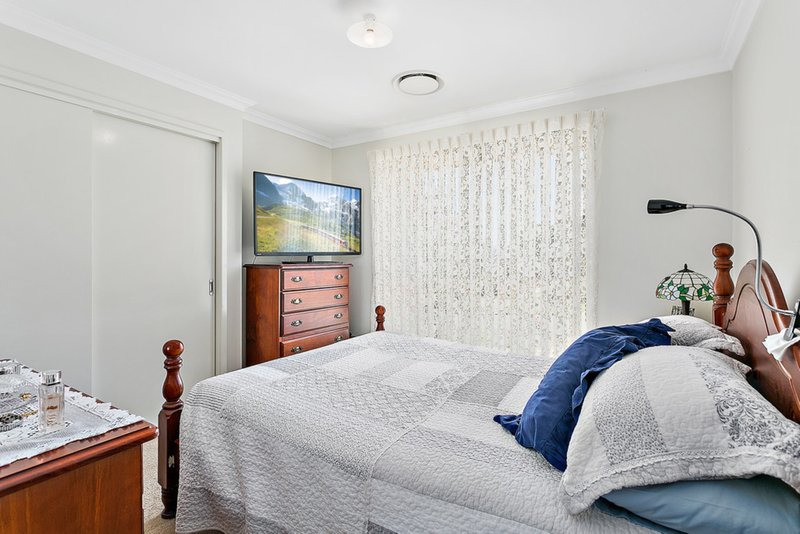 Photo - 2/29 Lake Entrance Road, Oak Flats NSW 2529 - Image 5