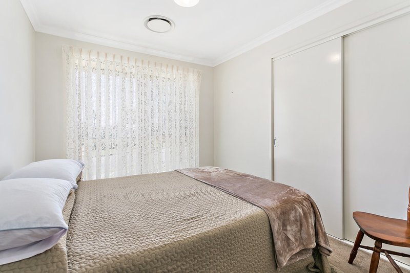 Photo - 2/29 Lake Entrance Road, Oak Flats NSW 2529 - Image 6