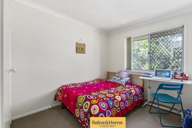 Photo - 22/9 Lawrence Close, Robertson QLD 4109 - Image 7