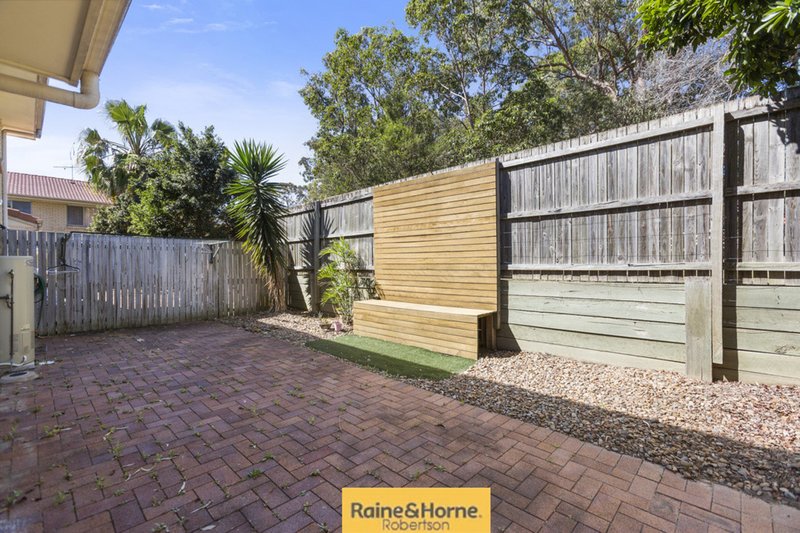 Photo - 22/9 Lawrence Close, Robertson QLD 4109 - Image 10