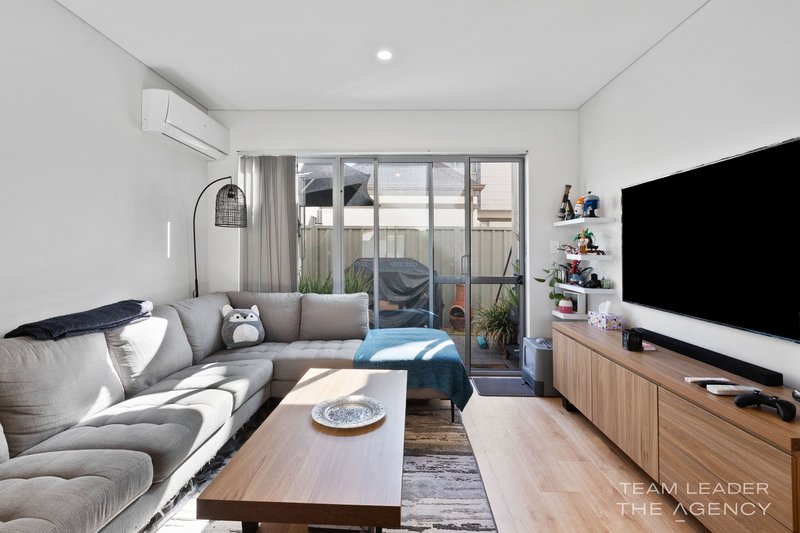 Photo - 2/29 Mathoura Street, Midland WA 6056 - Image 6