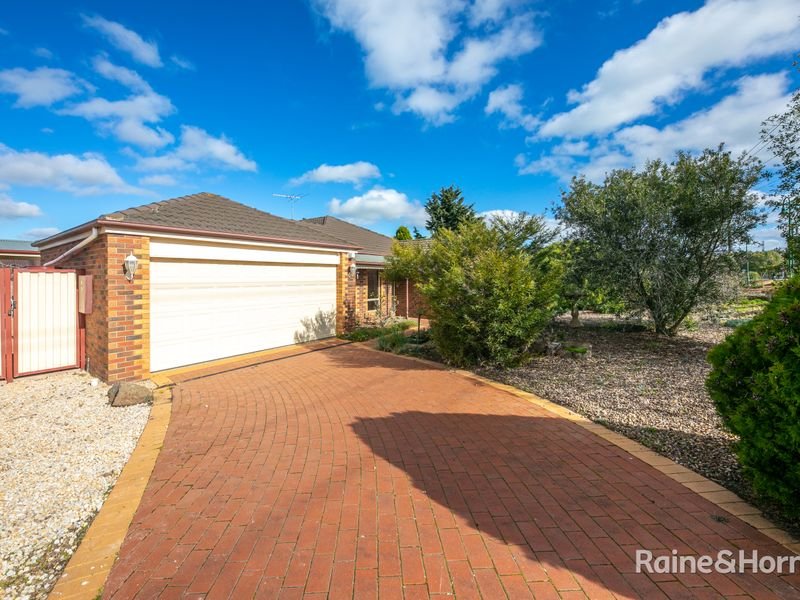 Photo - 229 Mitchells Lane, Sunbury VIC 3429 - Image 3