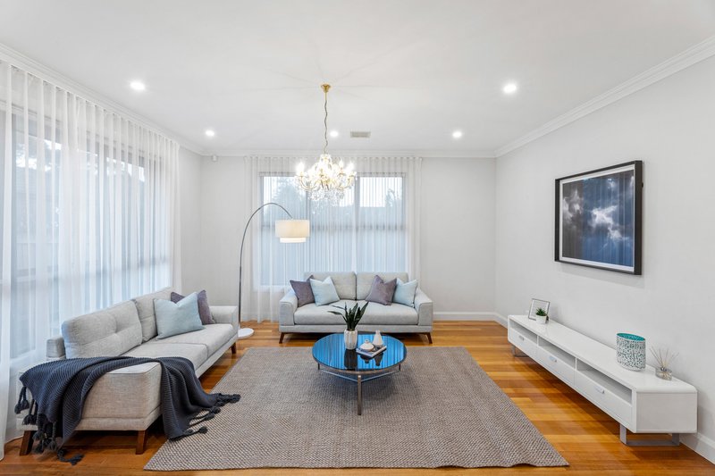 Photo - 2/29 Montpellier Road, Burwood VIC 3125 - Image 3