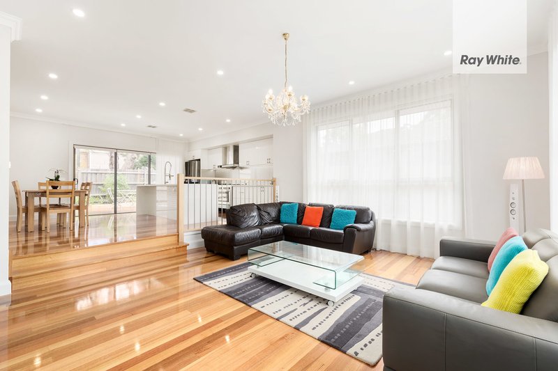 Photo - 2/29 Montpellier Road, Burwood VIC 3125 - Image 2