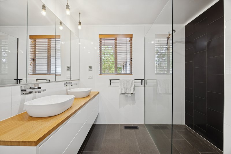 Photo - 229 Phillip Avenue, Hackett ACT 2602 - Image 11