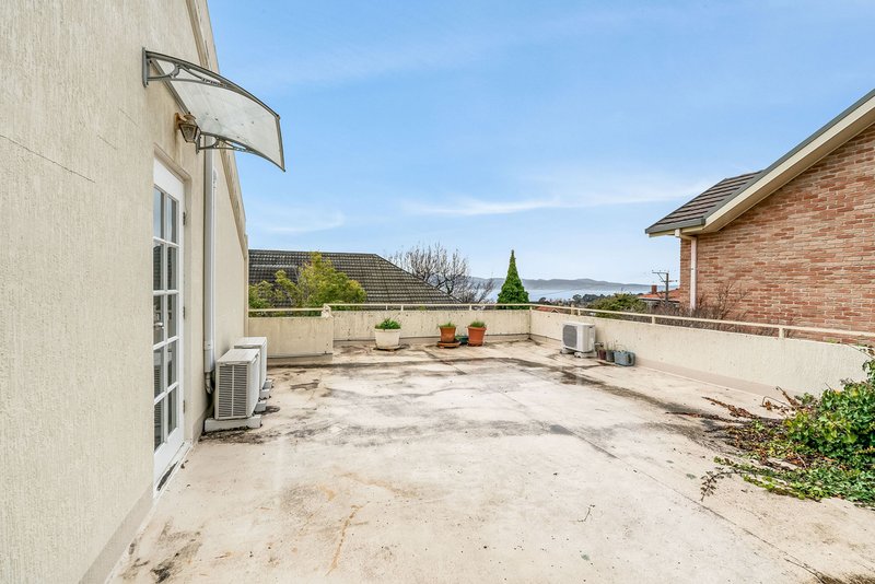 Photo - 2/29 Red Chapel Avenue, Sandy Bay TAS 7005 - Image 17