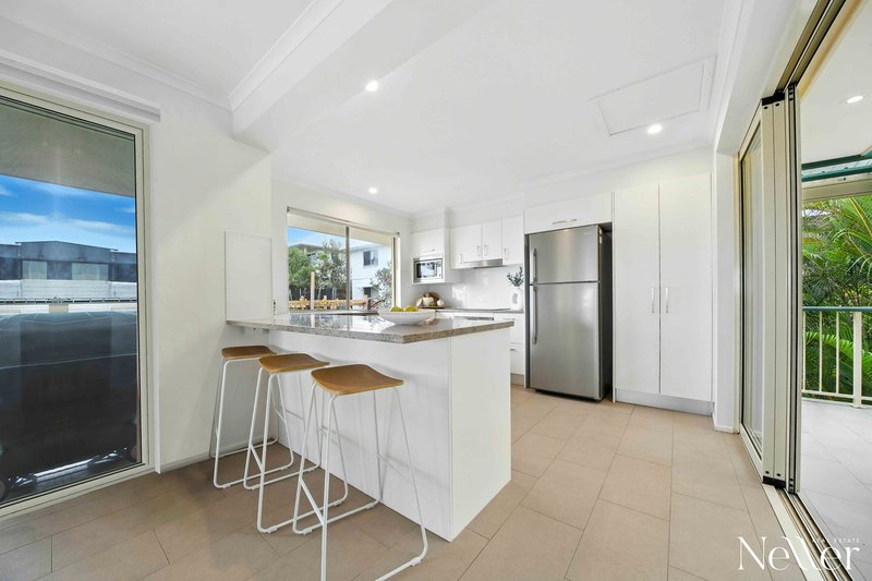 Photo - 2/29 Shearwater Street, Peregian Beach QLD 4573 - Image 6