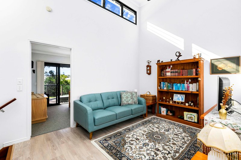 Photo - 2/29 Tavistock Street, Torquay QLD 4655 - Image 10