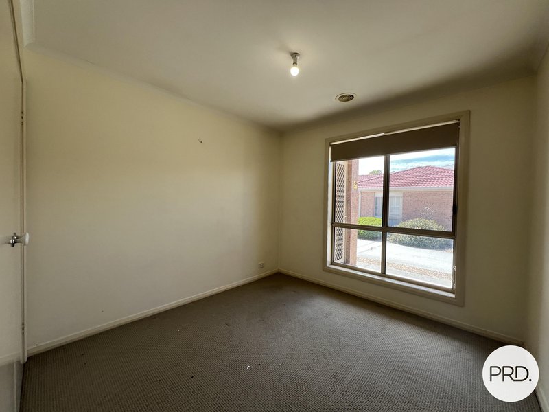 Photo - 2/29 Thurralilly Street, Queanbeyan East NSW 2620 - Image 6