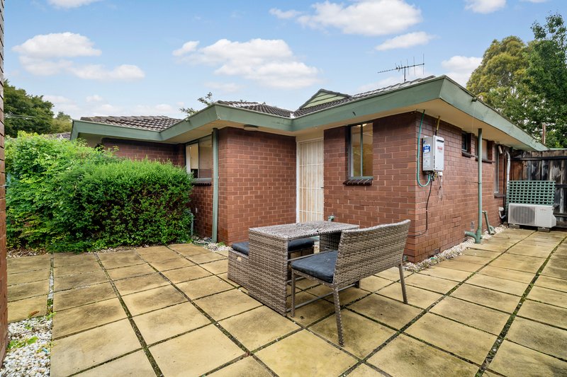 Photo - 2/291 Waverley Road, Mount Waverley VIC 3149 - Image 8