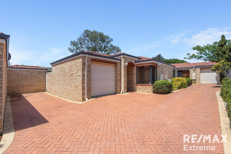 Photo - 2/292 Mcdonald Street, Yokine WA 6060 - Image 2