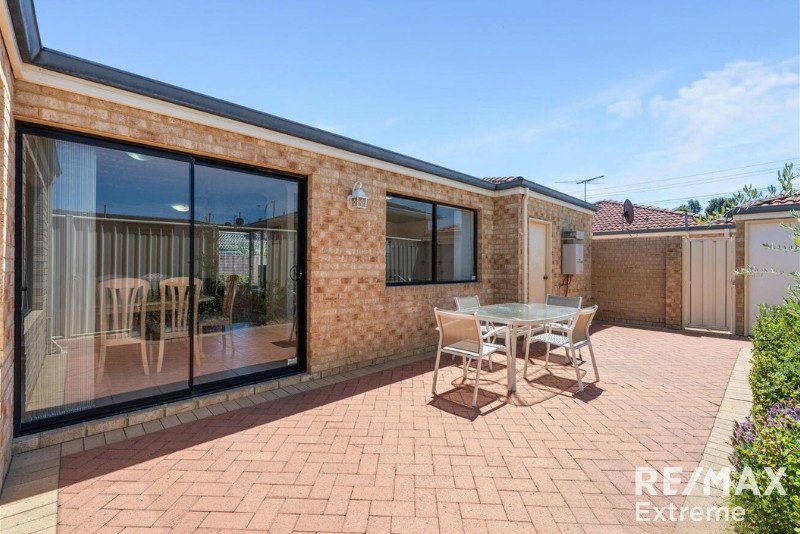 Photo - 2/292 Mcdonald Street, Yokine WA 6060 - Image 16