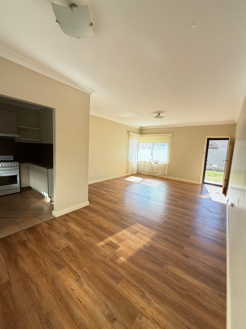 Photo - 2/292 Seaview Road, Henley Beach SA 5022 - Image 2