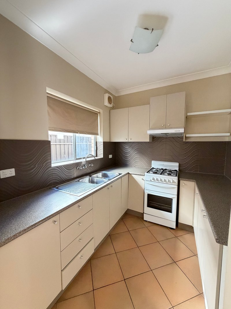 Photo - 2/292 Seaview Road, Henley Beach SA 5022 - Image 7