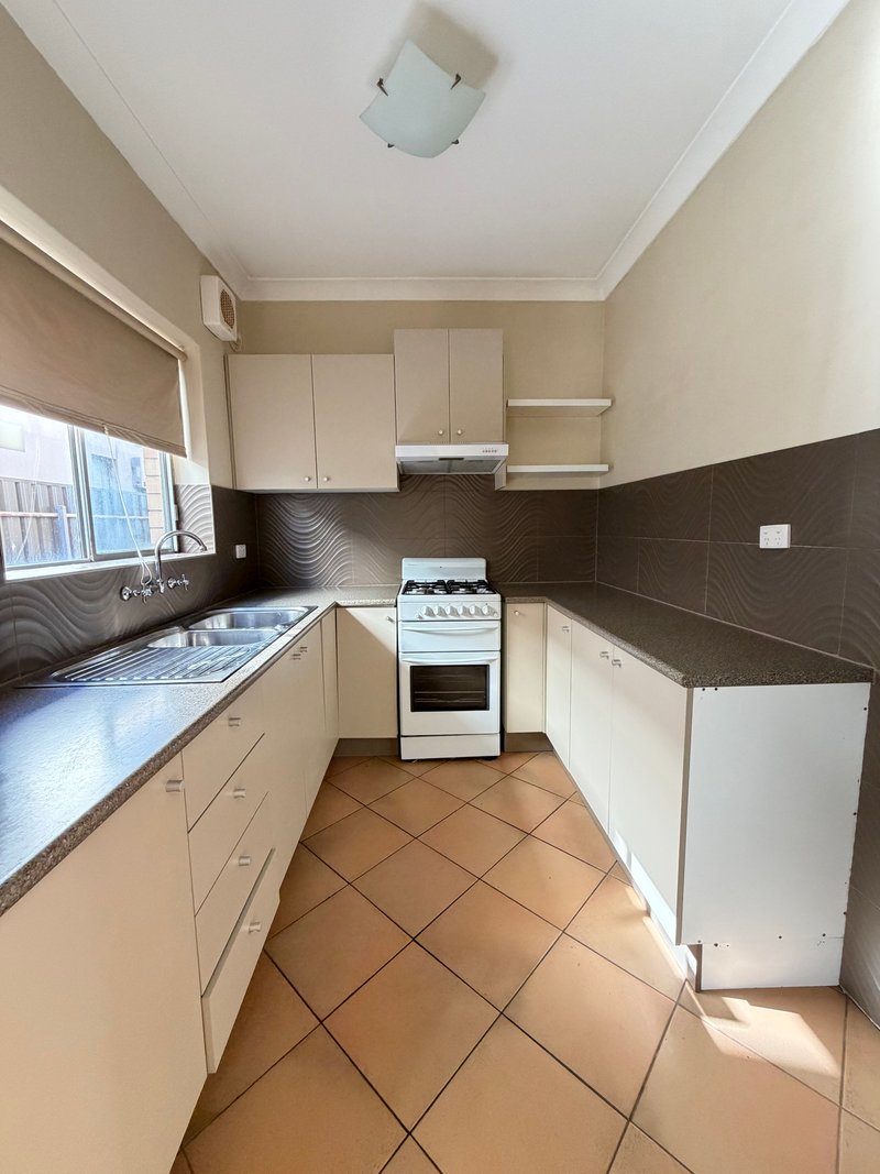 Photo - 2/292 Seaview Road, Henley Beach SA 5022 - Image 8