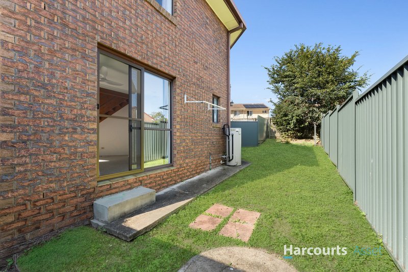 Photo - 22/93 Barbaralla Drive, Springwood QLD 4127 - Image 8