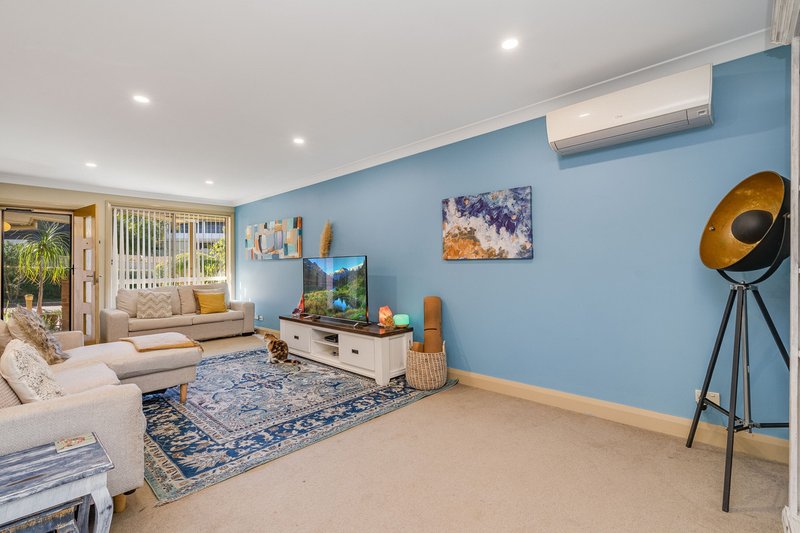 Photo - 2/293 Pacific Highway, Belmont North NSW 2280 - Image 4