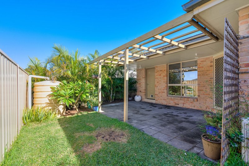 Photo - 2/293 Pacific Highway, Belmont North NSW 2280 - Image 10