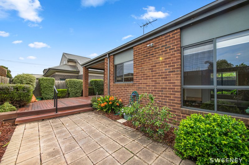 Photo - 2/295 Blackshaws Road, Altona North VIC 3025 - Image 11