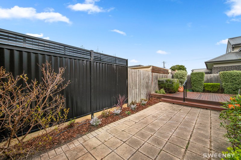 Photo - 2/295 Blackshaws Road, Altona North VIC 3025 - Image 12