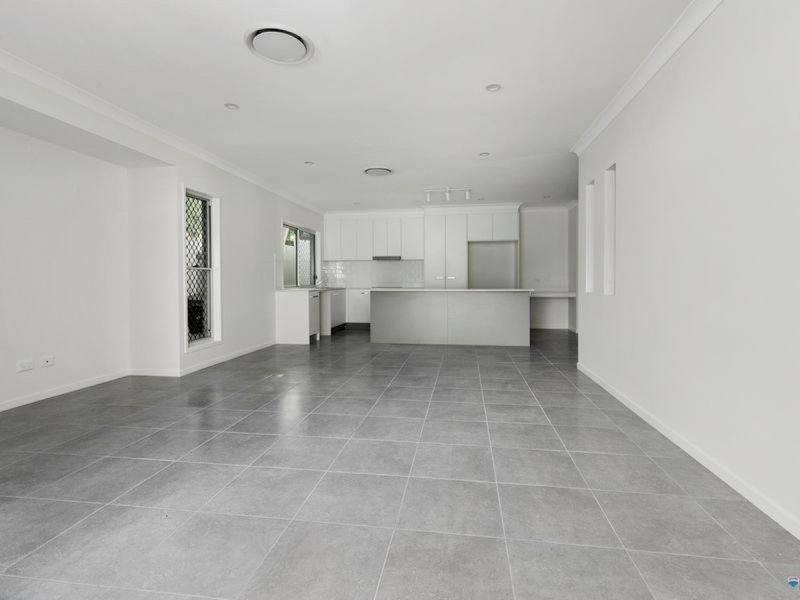 Photo - 2/295 Finucane Road, Alexandra Hills QLD 4161 - Image 2