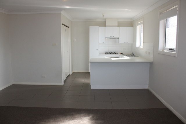 Photo - 2/295 Sandgate Road, Shortland NSW 2307 - Image 4