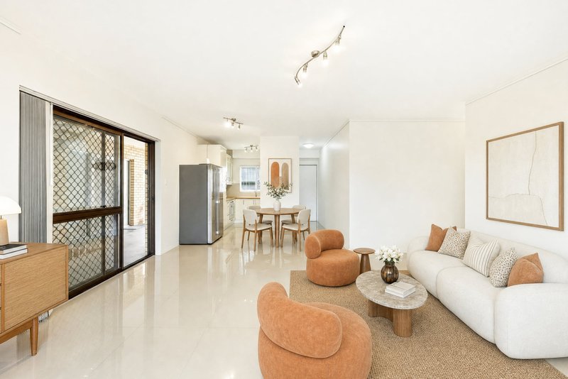 Photo - 2/296 Cavendish Road, Coorparoo QLD 4151 - Image 3