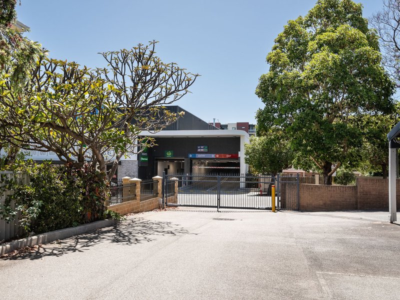 Photo - 2/298-300 Stirling Street, Perth WA 6000 - Image 17