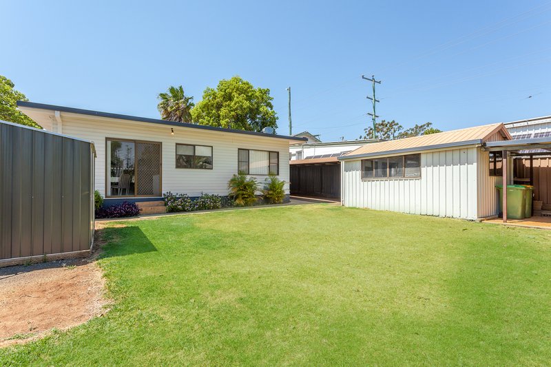 Photo - 2/299 Hume Street, South Toowoomba QLD 4350 - Image 1