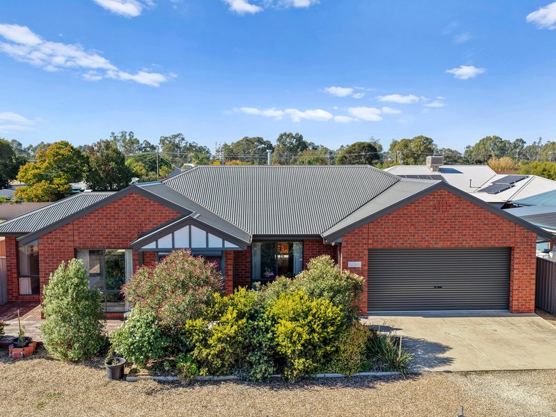 Photo - 2/2A Bourke Drive, Benalla VIC 3672 - Image 1