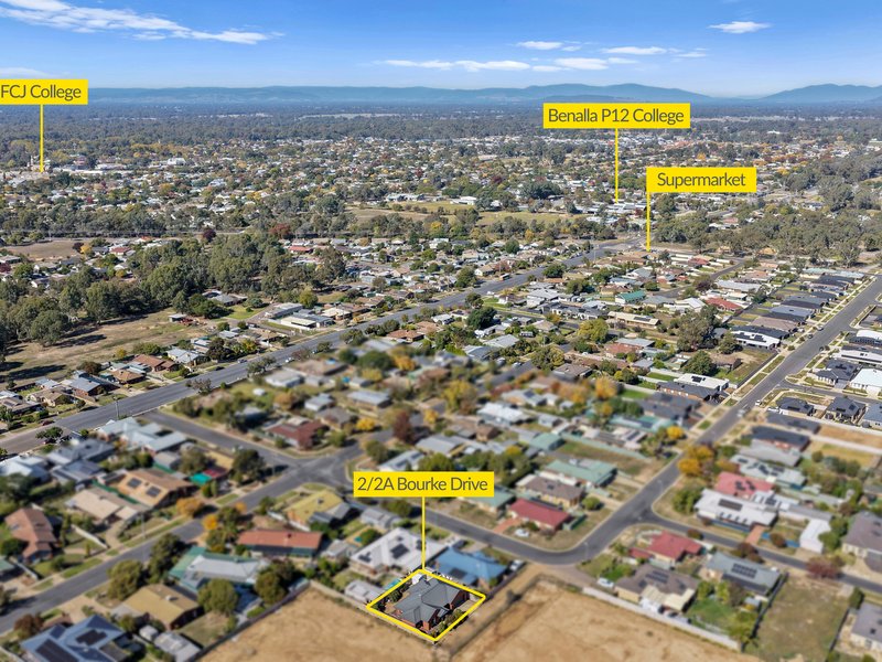 Photo - 2/2A Bourke Drive, Benalla VIC 3672 - Image 3