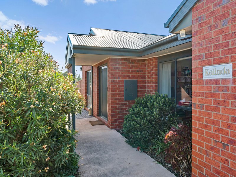 Photo - 2/2A Bourke Drive, Benalla VIC 3672 - Image 4