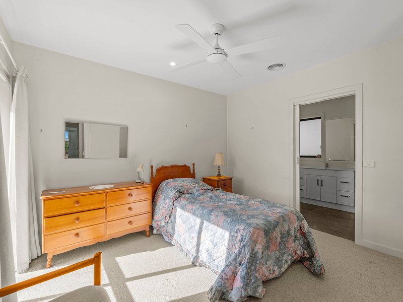 Photo - 2/2A Bourke Drive, Benalla VIC 3672 - Image 12