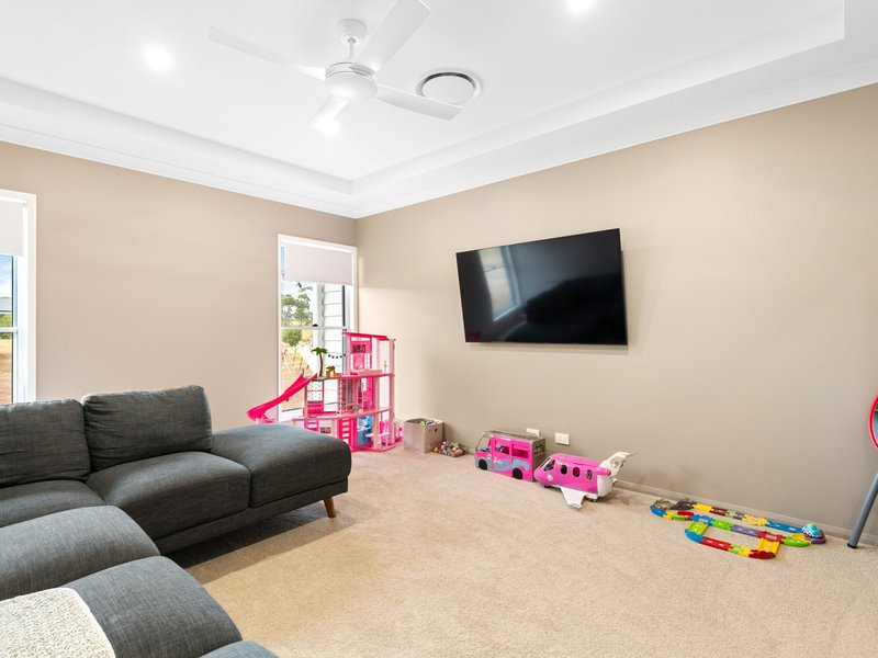 Photo - 22A Condavale Drive, Rosenthal Heights QLD 4370 - Image 16